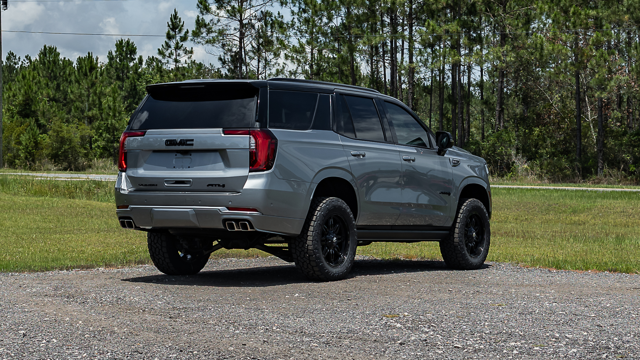 GMC Yukon Signature Sterling Metallic