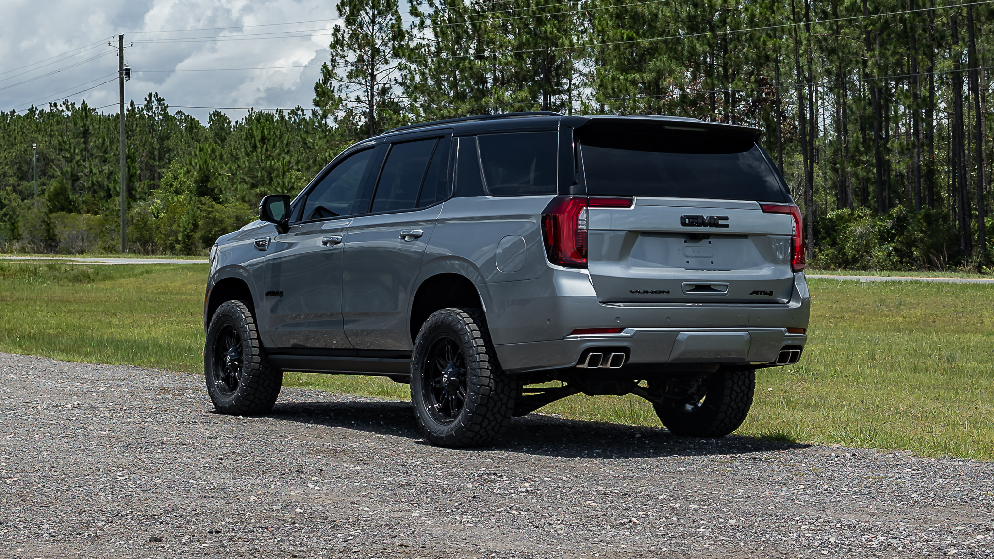 GMC Yukon Signature Sterling Metallic