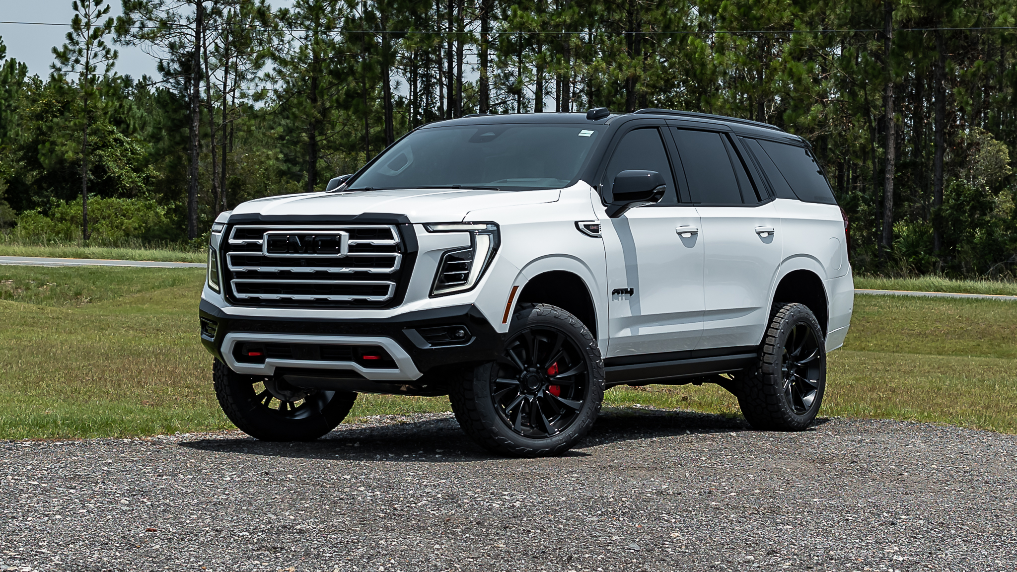 GMC Yukon Signature Summit White