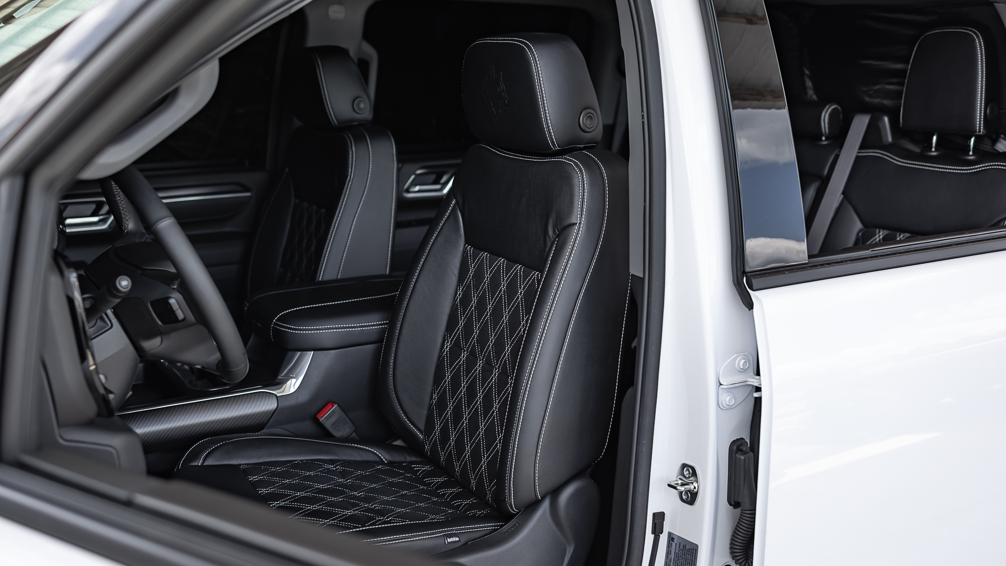 Chevy 2500 Savage Summit White Interior