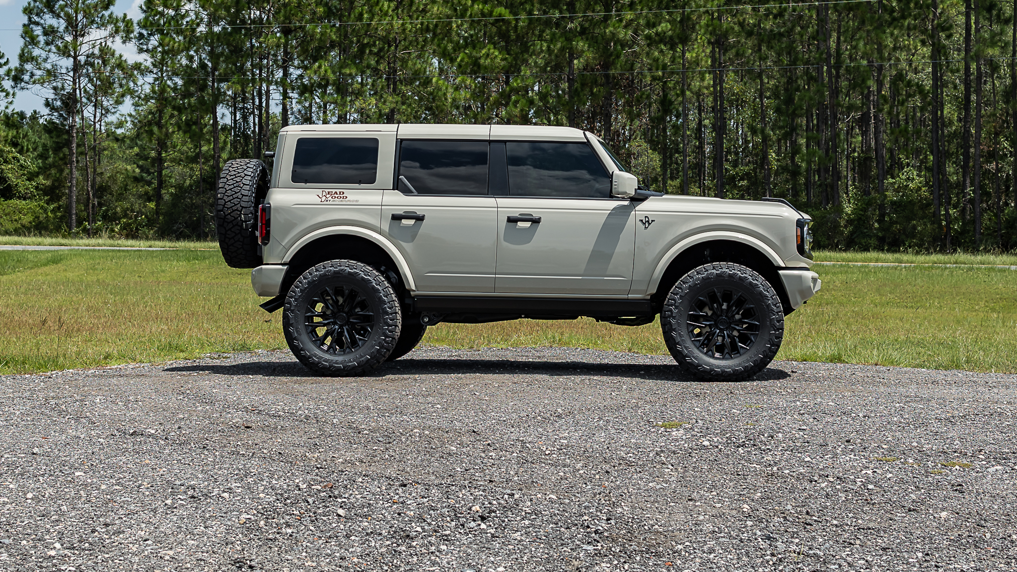 Ford Bronco Deadwood Desert Sand