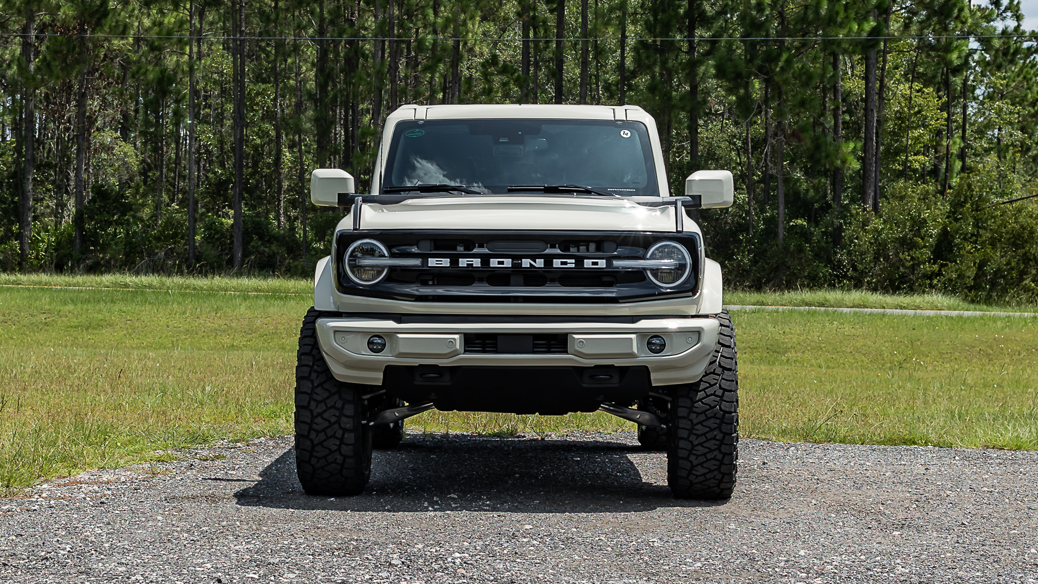 Ford Bronco Deadwood Desert Sand