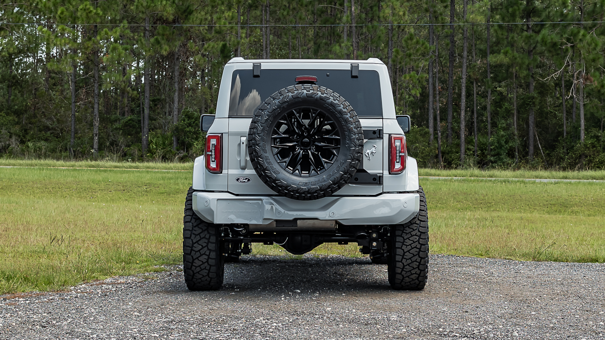 Ford Bronco Savage Avalanche