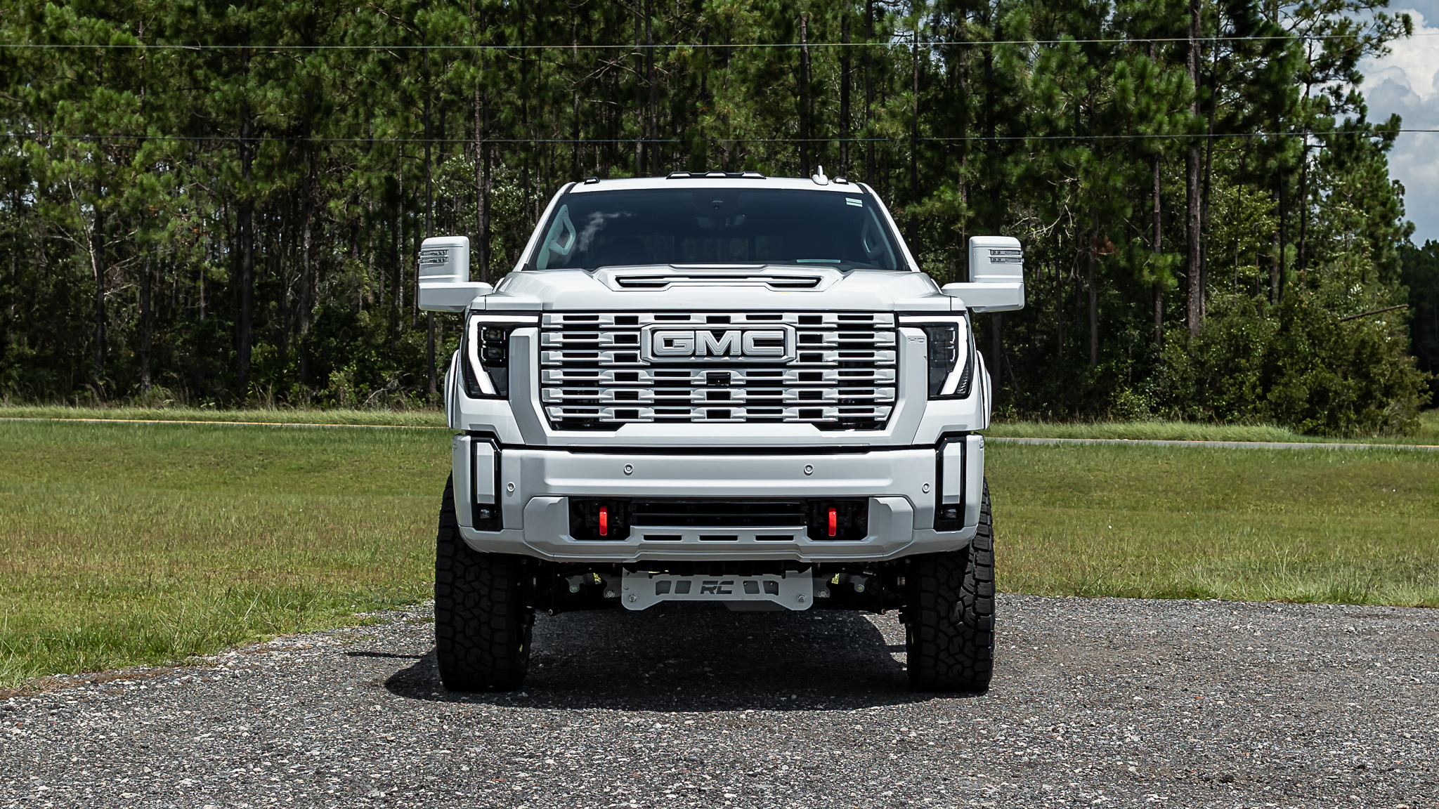 GMC 2500 Savage Summit White