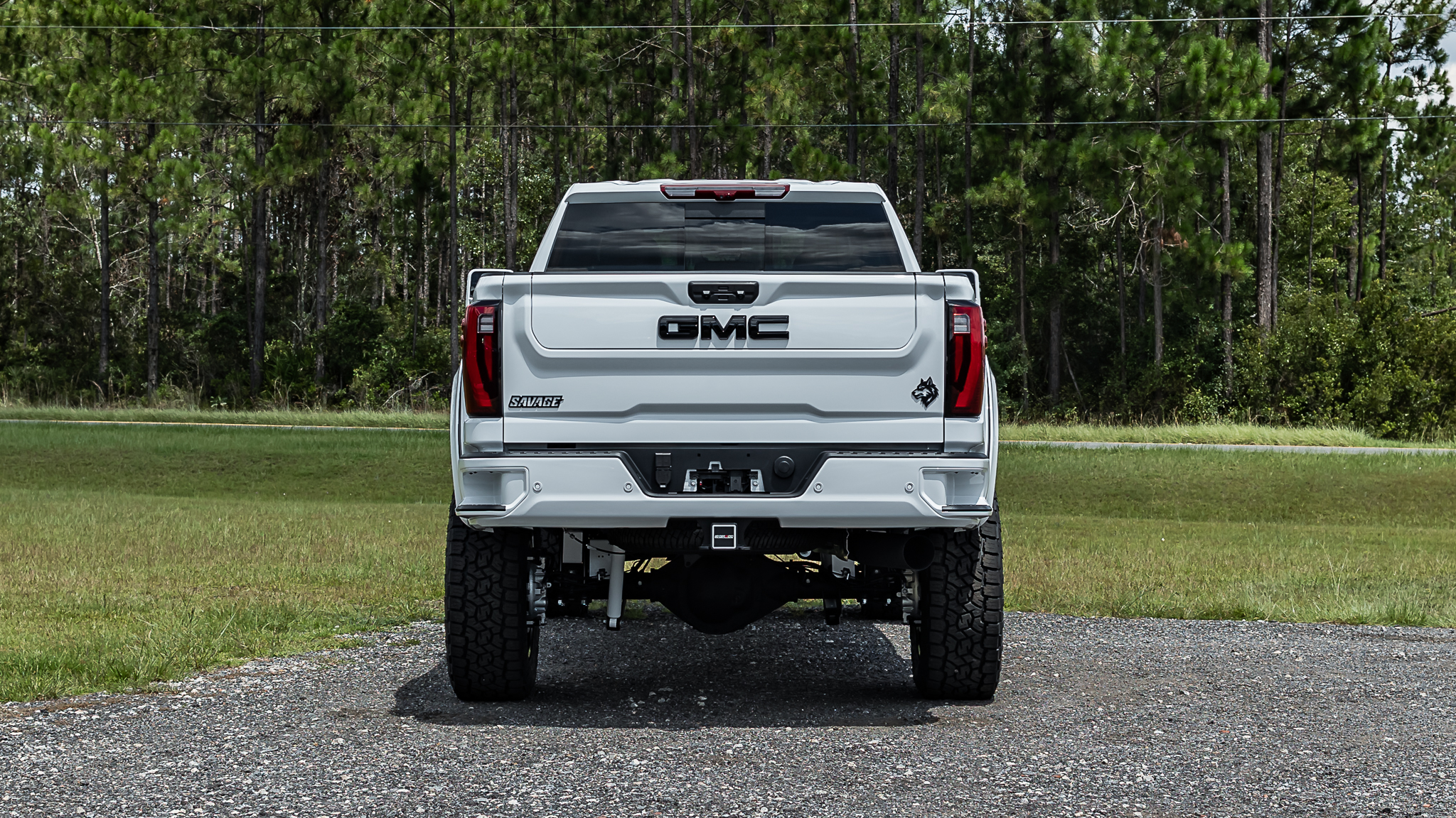GMC 2500 Savage Summit White