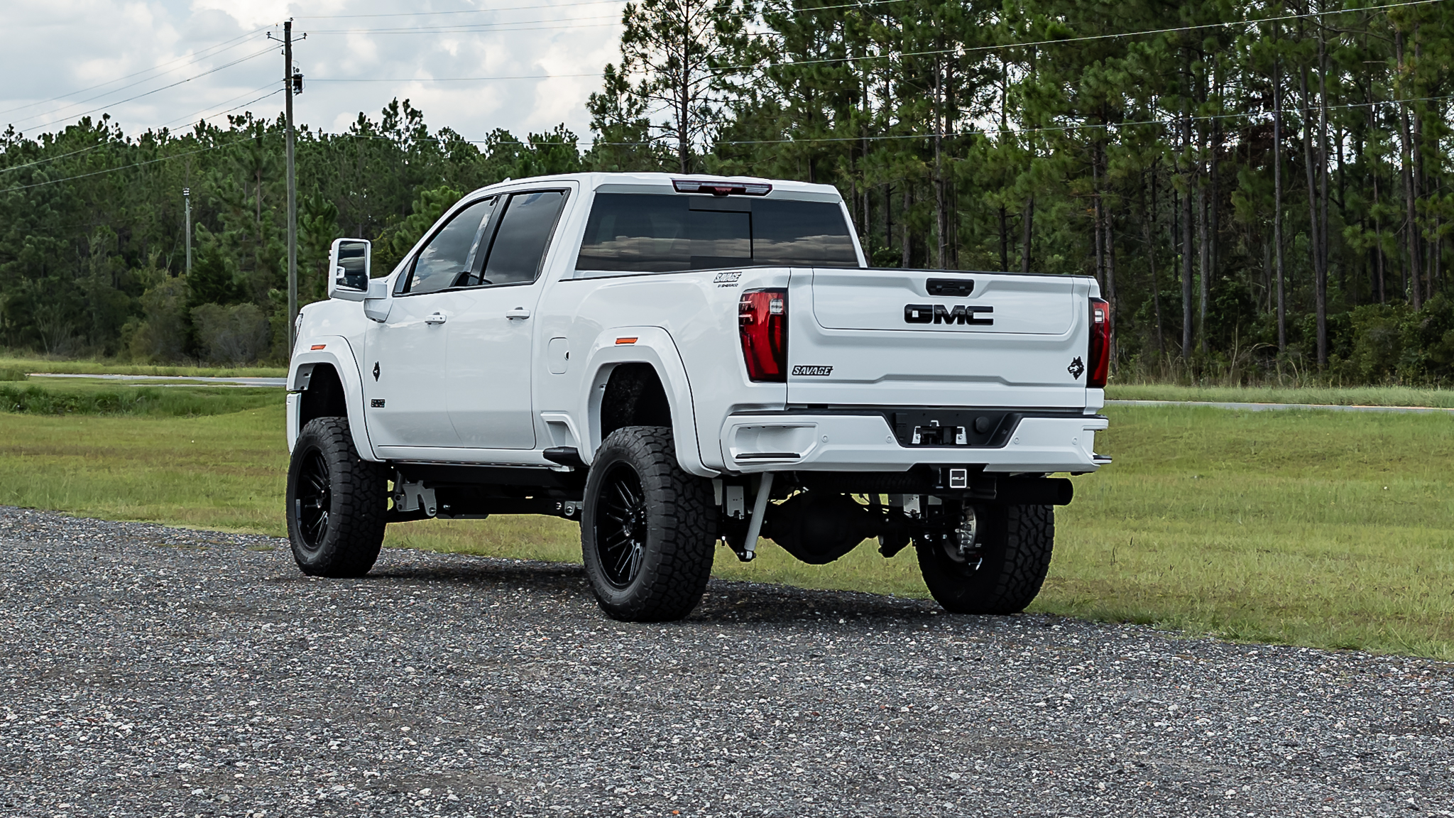 GMC 2500 Savage Summit White
