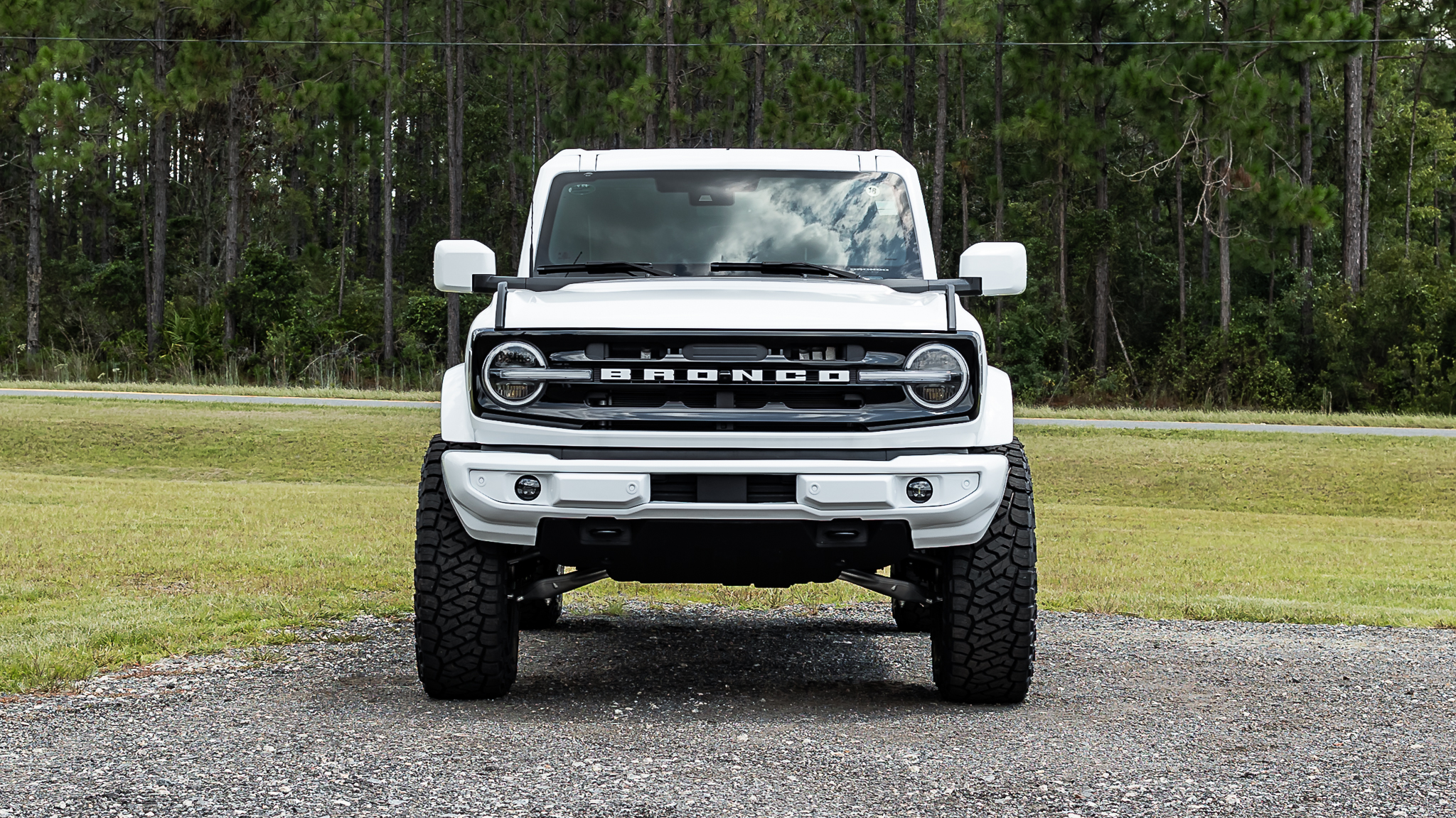 Ford Bronco Deadwood Oxford White