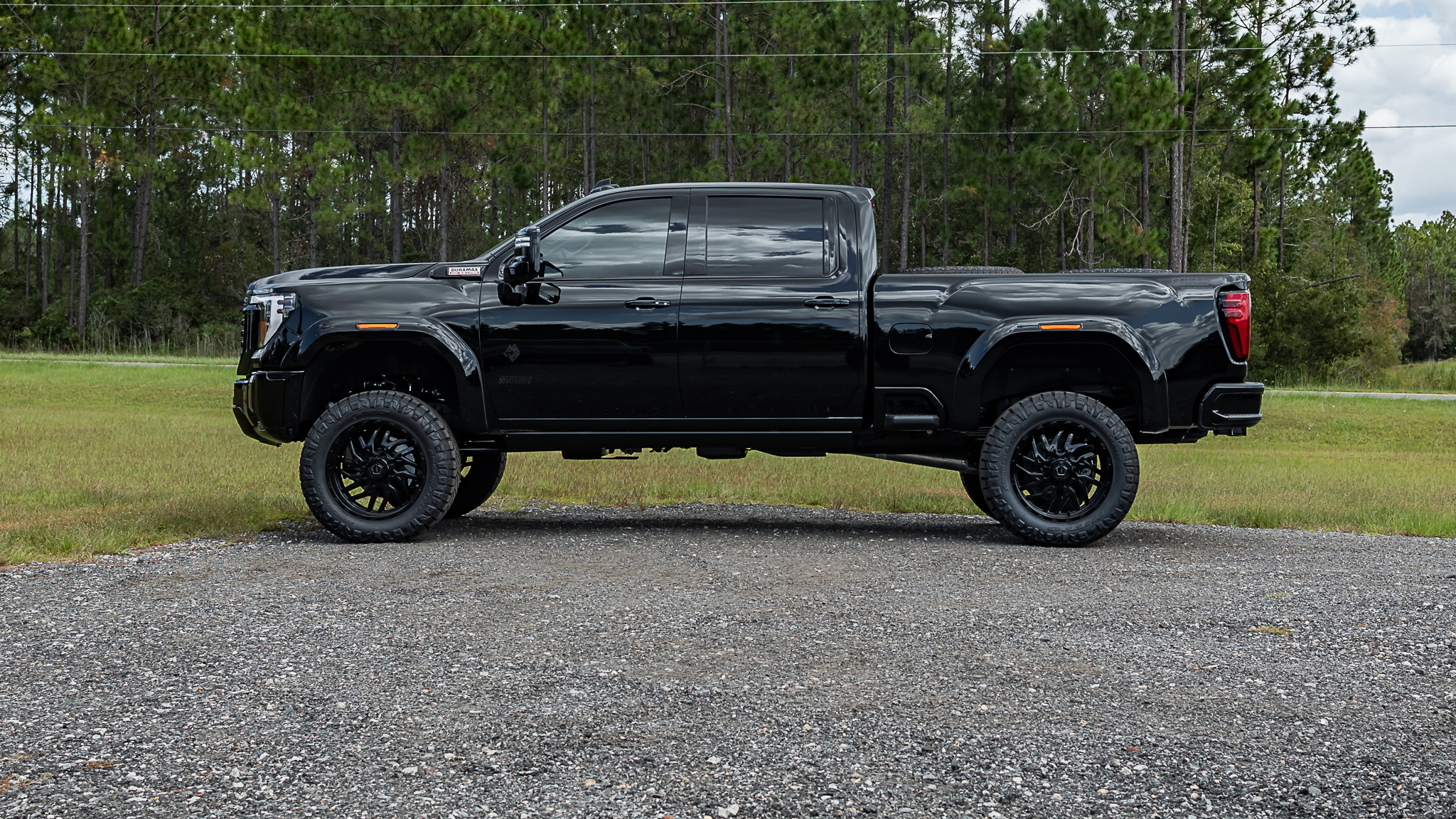GMC 2500 Savage Onyx Black