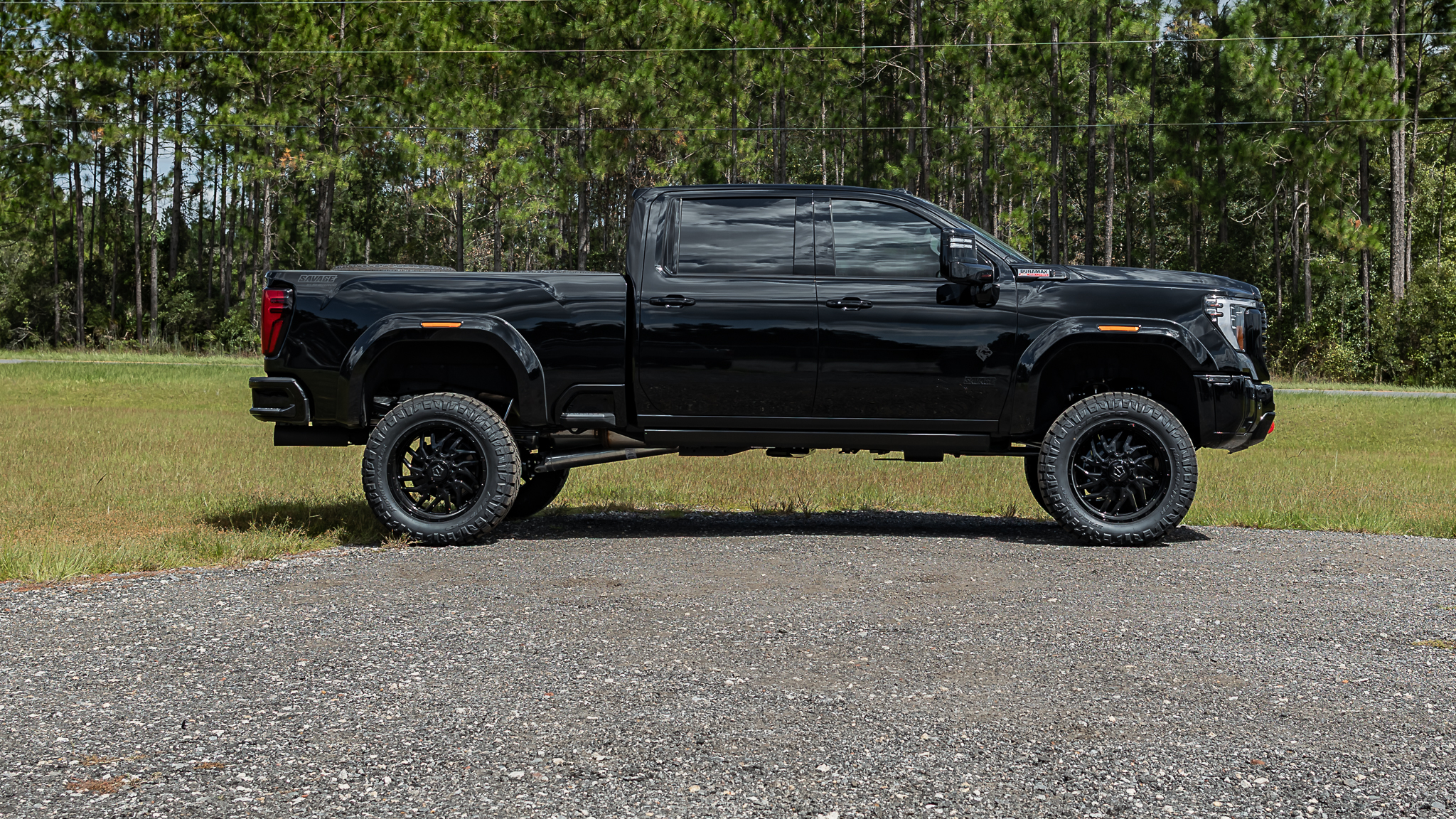 GMC 2500 Savage Onyx Black